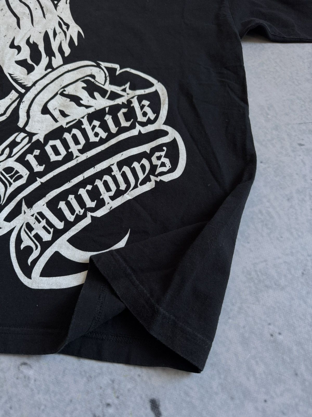 Vintage Vintage dropkick murphys big logo tee USA size L Size US L / EU 52-54 / 3 - 7 Thumbnail