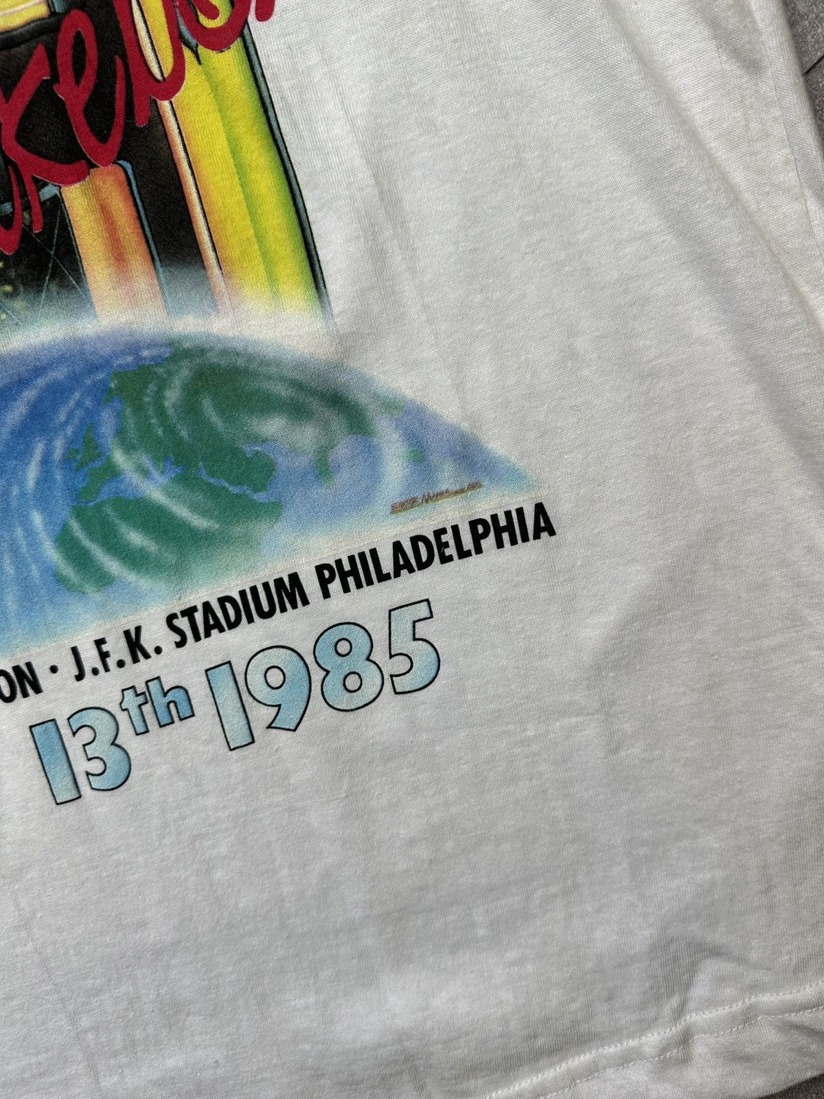 Other Live Air The Global Jukebox 1985 Vintage Rare Band Tee Size US L / EU 52-54 / 3 - 11 Thumbnail