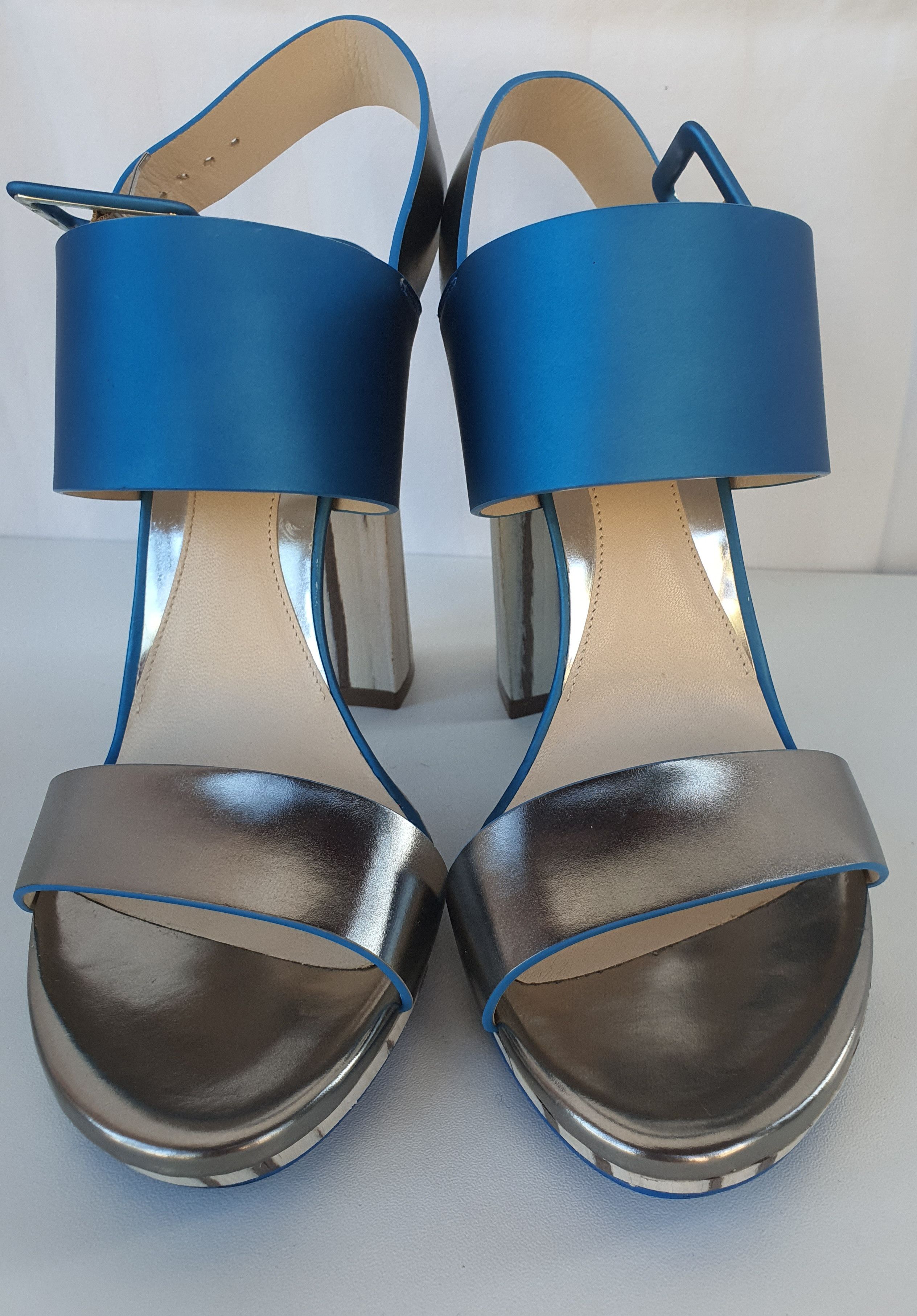 Other Luxurious women's sandals from the Italian brand Loriblu Size US 10 / IT 40 - 2 Thumbnail