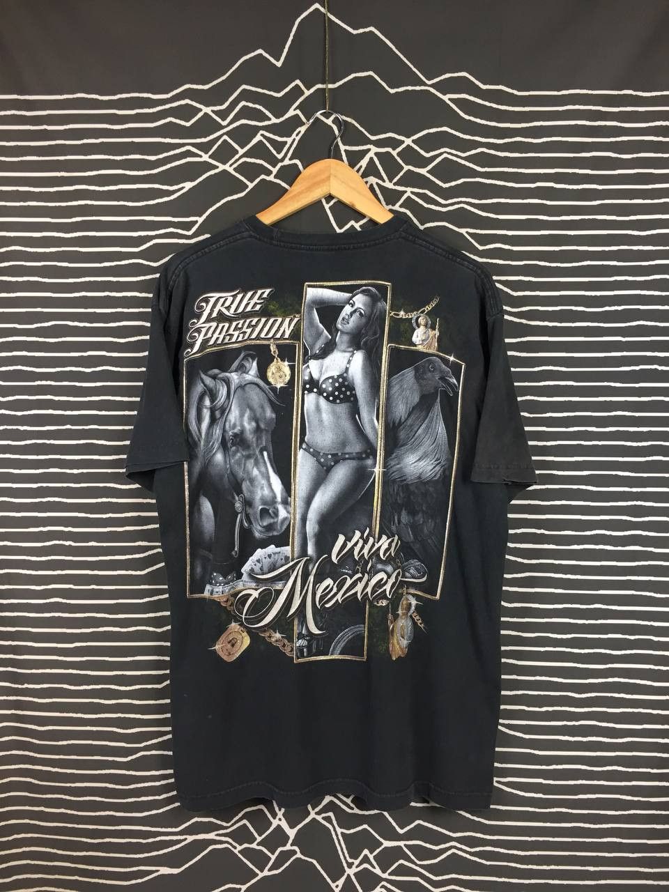 Mexicana True Passion Viva Mexico Sexy Graphic Tee Size US XL / EU 56 / 4 - 1 Thumbnail
