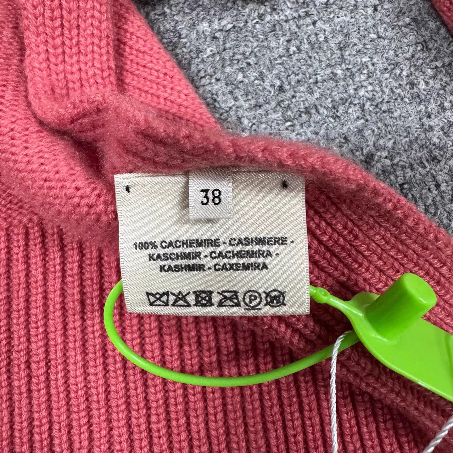 Hermes Hermes Horseshoe V-neck Cashmere Oversized Sweater Size S / US 4 / IT 40 - 6 Thumbnail