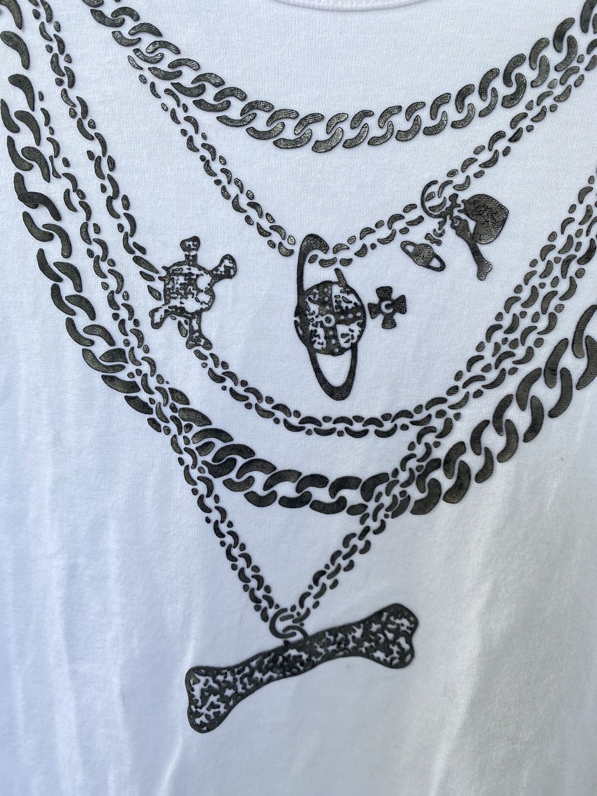 Japanese Brand × Vintage × Vivienne Westwood Rare Vivienne Westwood Necklace Print Orb Logo Design Tee Size S / US 4 / IT 40 - 3 Thumbnail