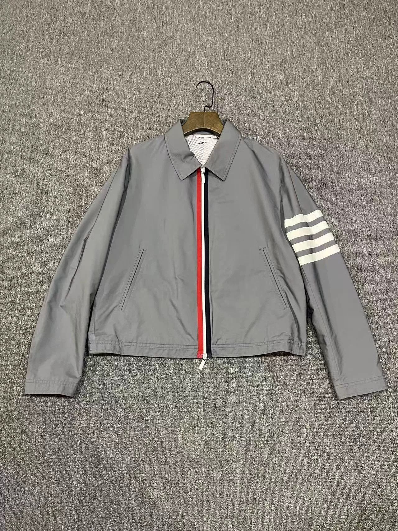 Thom Browne Thom Browne Classic Zip Jacket for Men Size US M / EU 48-50 / 2 - 1 Thumbnail