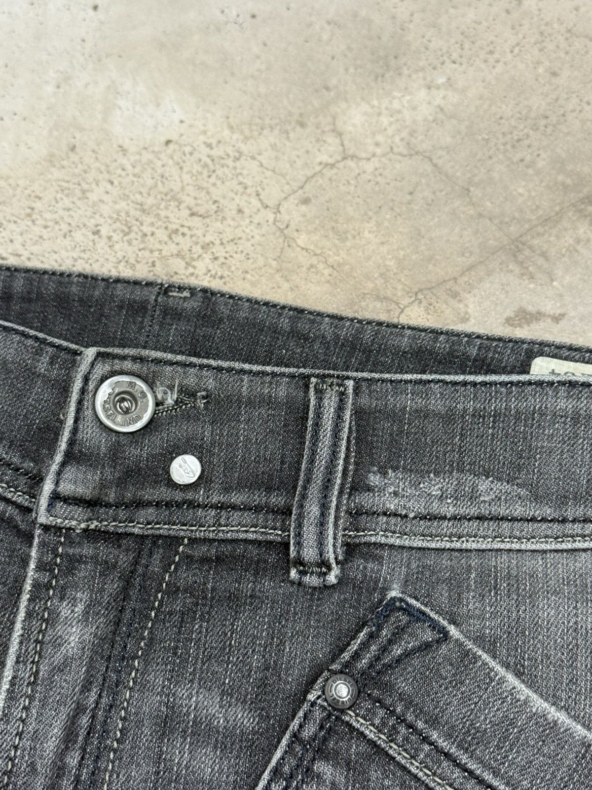Diesel Diesel Reckfly Special Flare Unisex Relics Denim Distressed Size US 31 - 10 Thumbnail