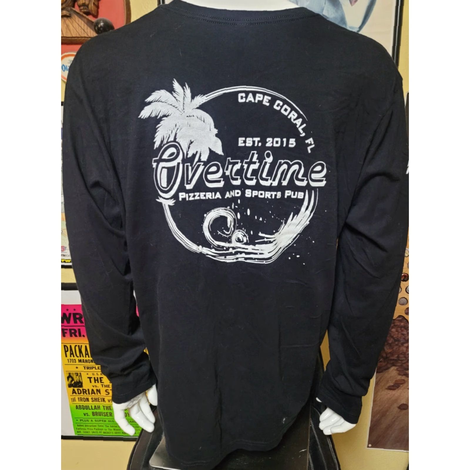 Next Level VINTAGE Overtime Pizzeria & Sports Pub Long Sleeve T Shirt 2XL Cape Coral FL Black Cotton Next Level Unisex Adults T-Shirt Size US XXL / EU 58 / 5 - 3 Thumbnail