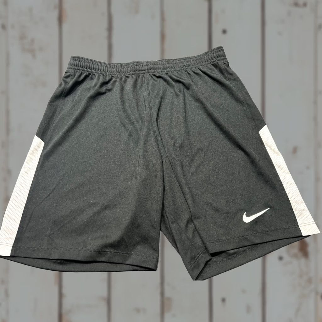 Nike Nike M Shorts Athletic Drawstring Men polyester Black Neon Green Pockets Logo Size US 31 - 1 Thumbnail