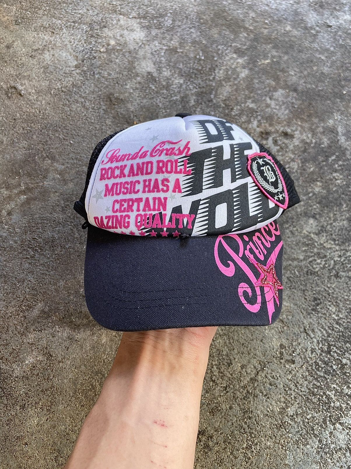 Japanese Brand ROCK & ROLL MUSIC HAS A CERTAIN DAZING QUALITY CAP Size ONE SIZE - 1 Thumbnail