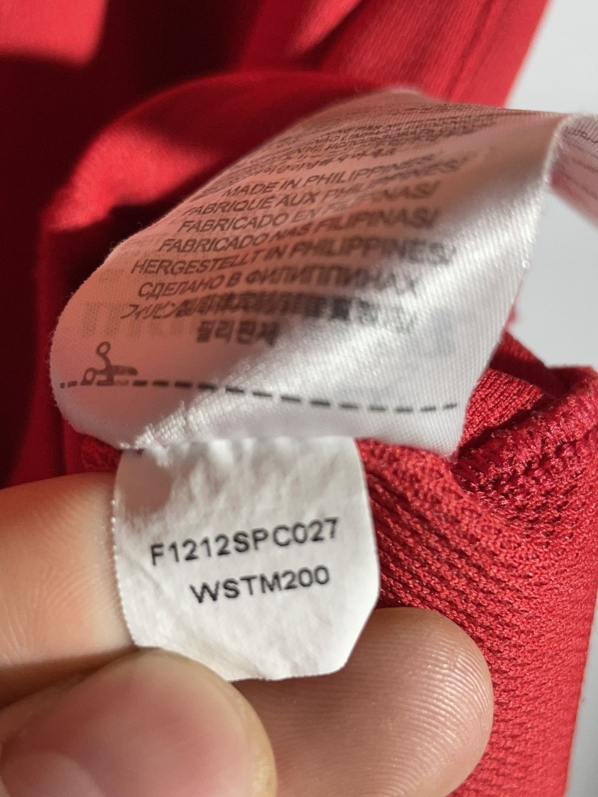 Warrior #8 Gerrard Liverpool FC Warrior 2012/13 Home Football Shirt Size US S / EU 44-46 / 1 - 16 Thumbnail