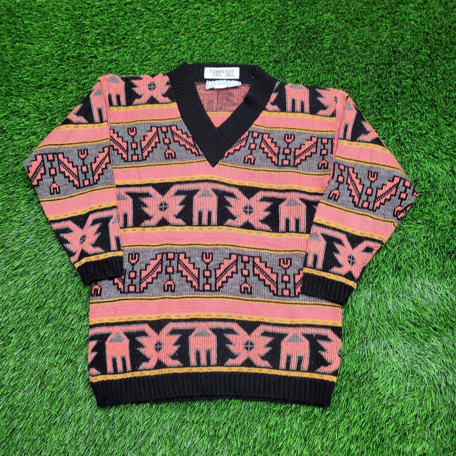 Other Vintage Tribal Sweater Womens S/M 18x25 USA Size M / US 6-8 / IT 42-44 - 1 Thumbnail