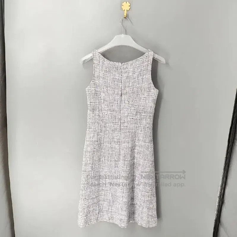 Chanel Chanel Gray Women's Dress Size XS . Size XS / US 0-2 / IT 36-38 - 2 Thumbnail