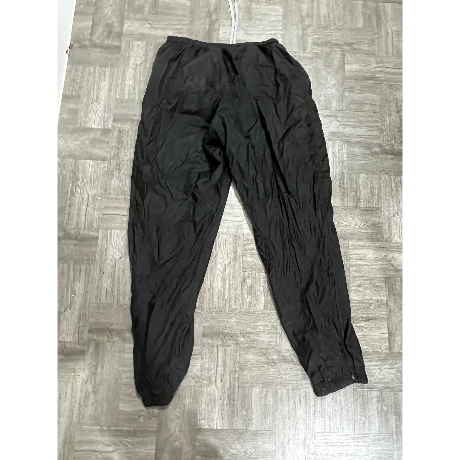 Nike Vintage Nike Sweatpants Size US 28 / EU 44 - 2 Thumbnail