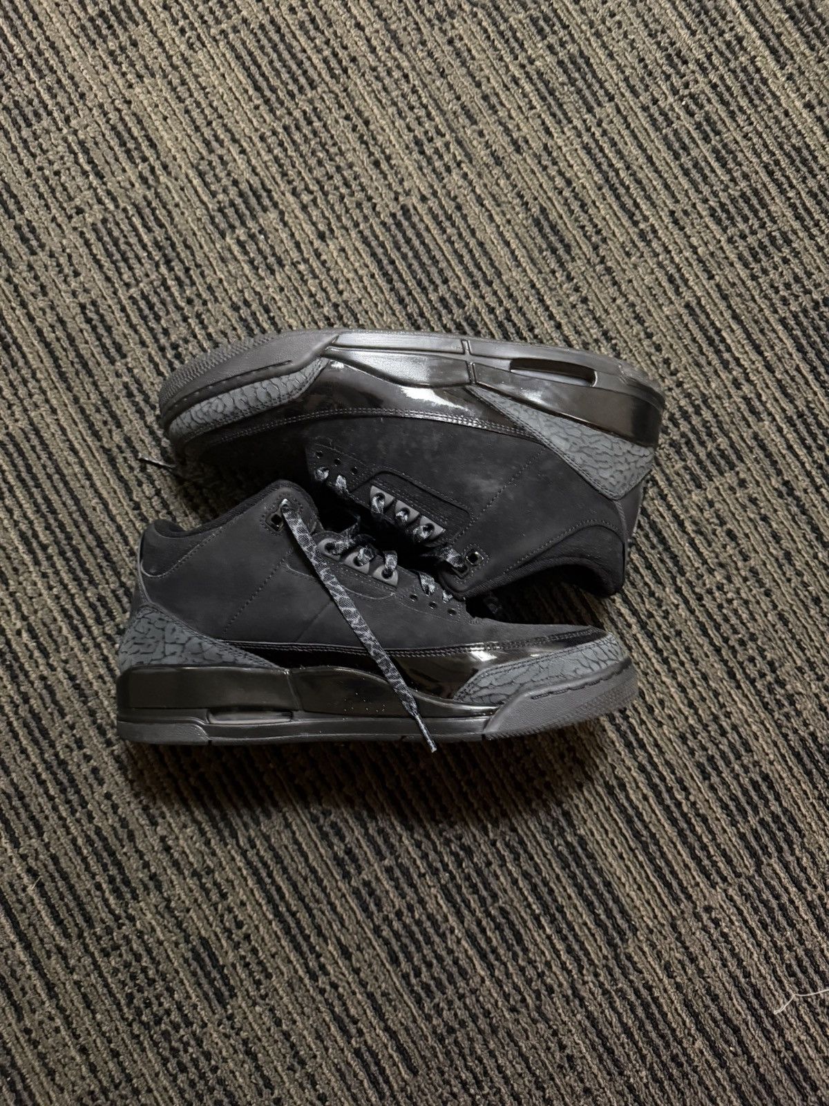 Jordan 3 Black cat