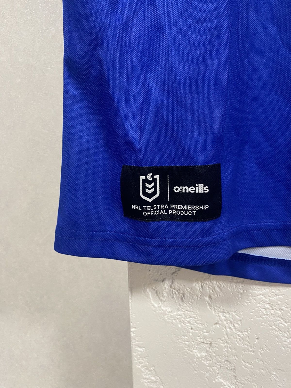 O'Neills NWT NRL NEWCASTLE KNIGHTS RUGBY LEAGUE SHIRT JERSEY O'NEILLS Size US M / EU 48-50 / 2 - 10 Thumbnail