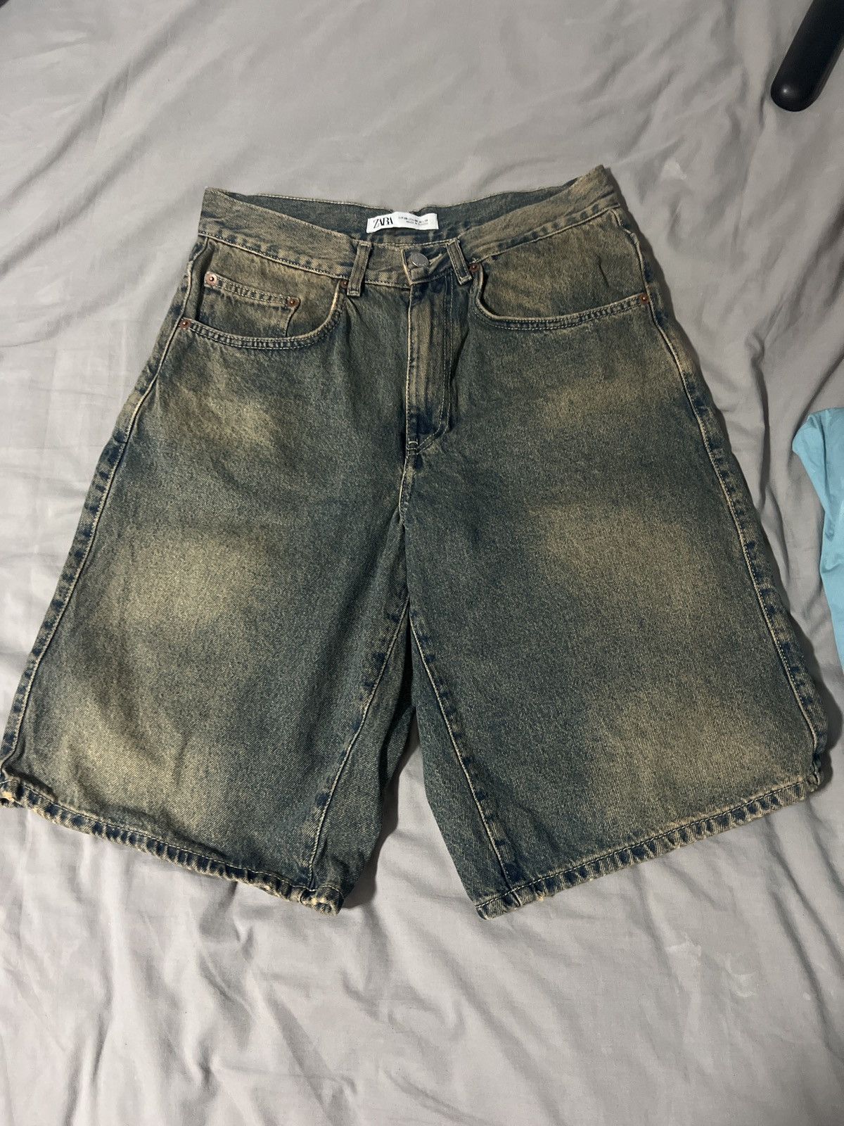 Zara Zara jeans shorts Size US 30 / EU 46 - 2 Thumbnail