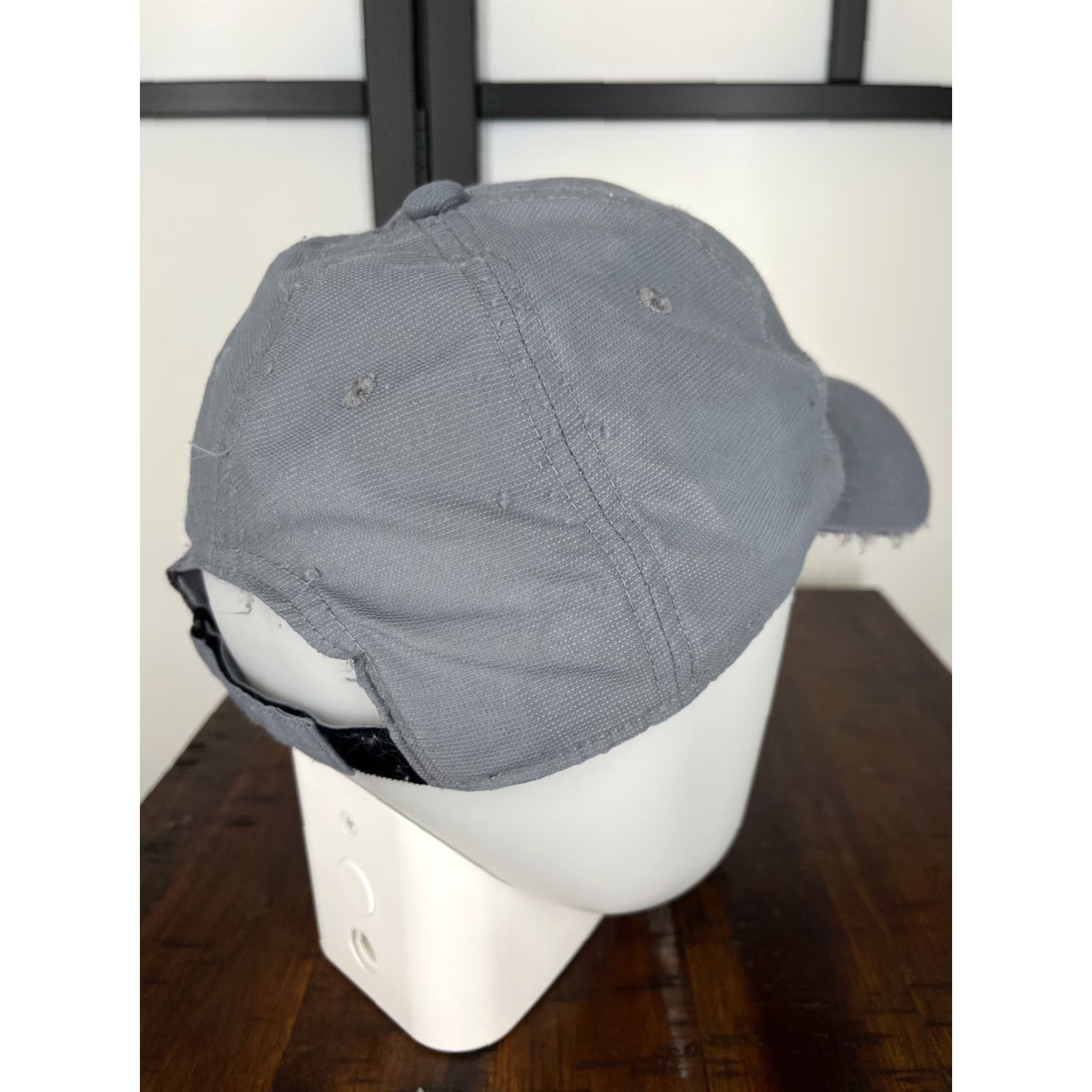 Adidas adidas Hat Cap Strap Back Adult One Size Gray 3 Stripe Aeroready Baseball Hat/Cap Mens Golf Hat Gray Polyester Twill Adjustable Lightweight相关 Size ONE SIZE - 7 Thumbnail
