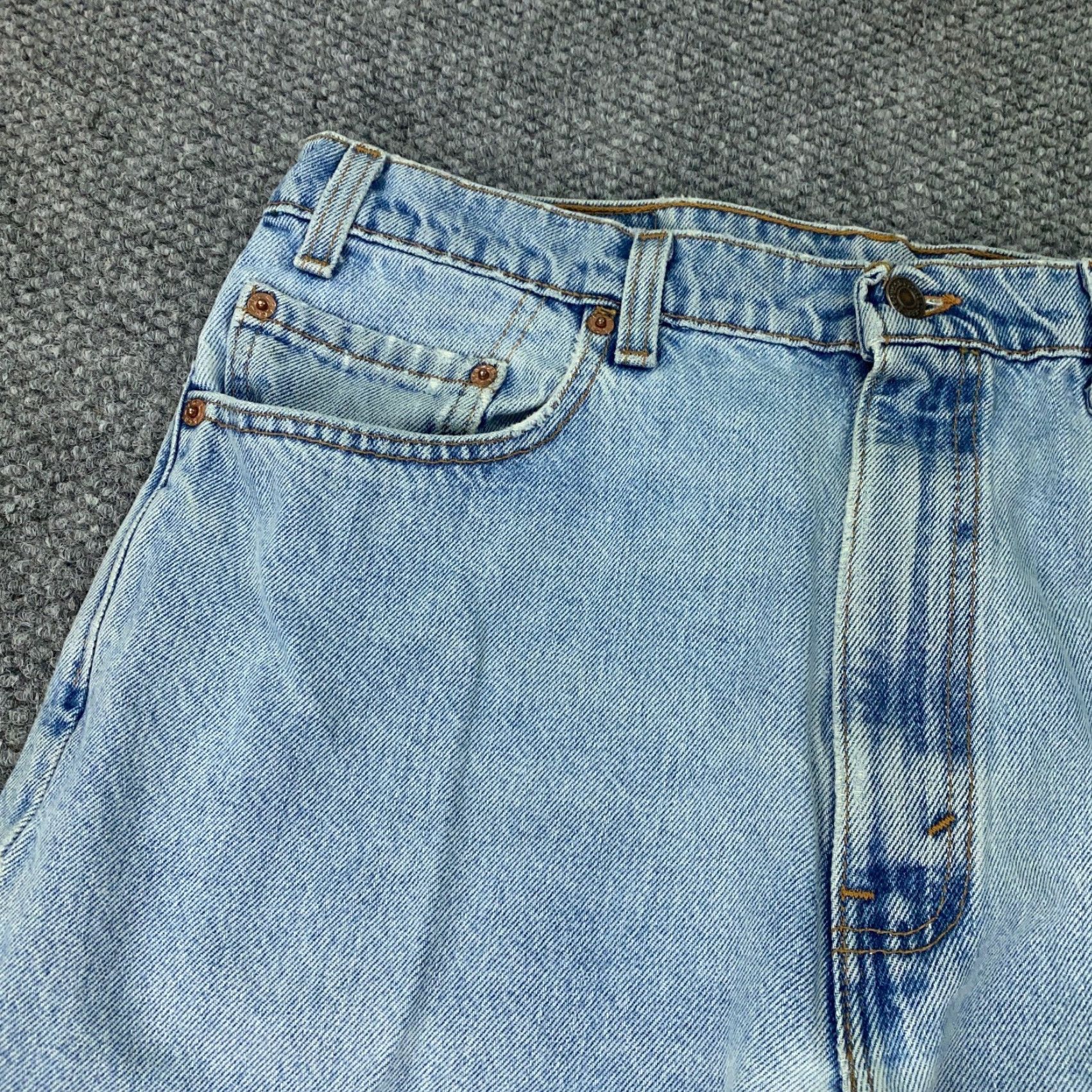 Levi's VINTAGE Levi's 505 Jeans - Jeans - Men - 36x30 - Light Wash - 90s Grunge Retro - Regular Straight Fit #5-Pocket - USA Made Size US 34 / EU 50 - 3 Thumbnail