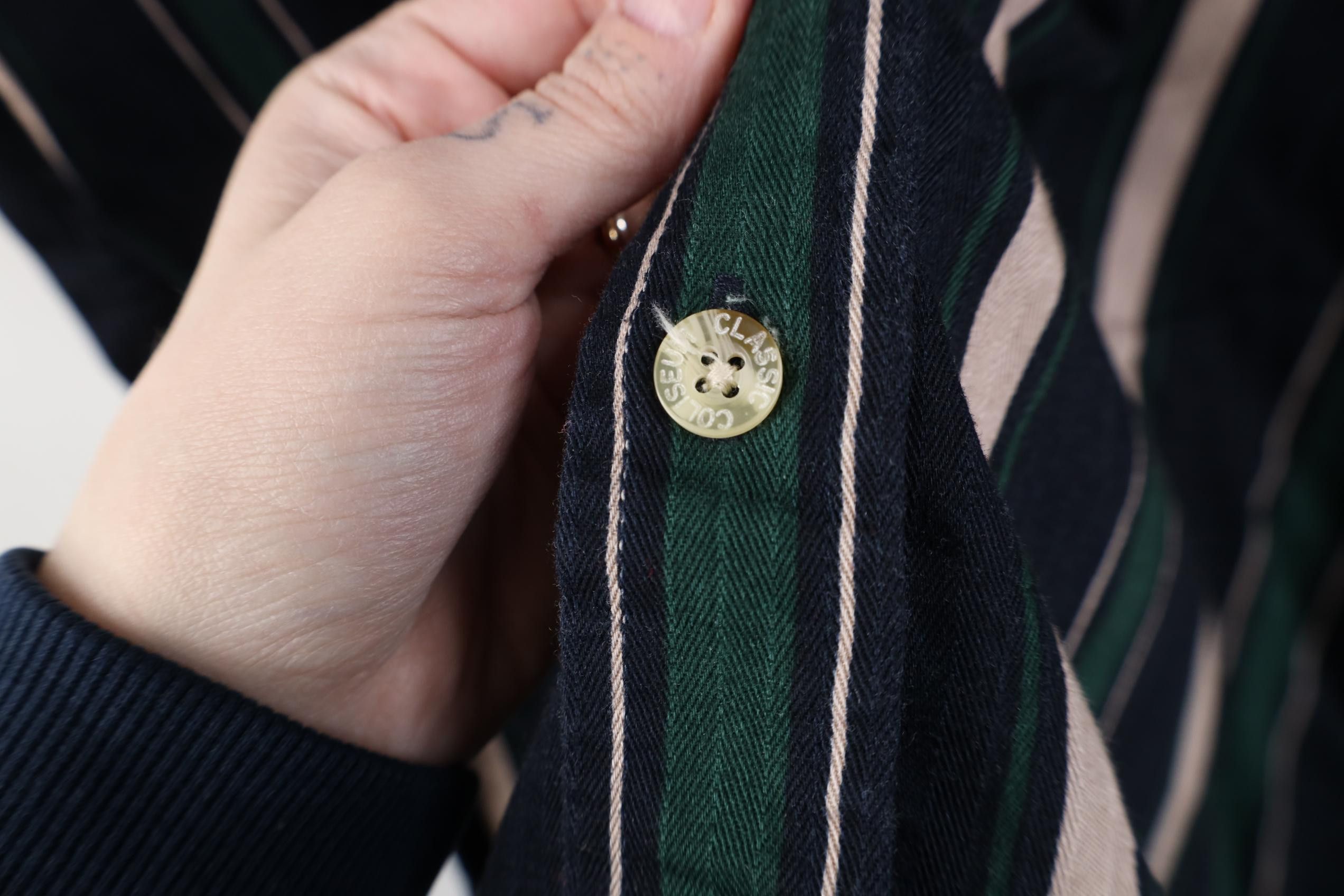 Vintage Vintage 90s Y2K Streetwear Block Collared Button Down Shirt Size US XL / EU 56 / 4 - 9 Thumbnail
