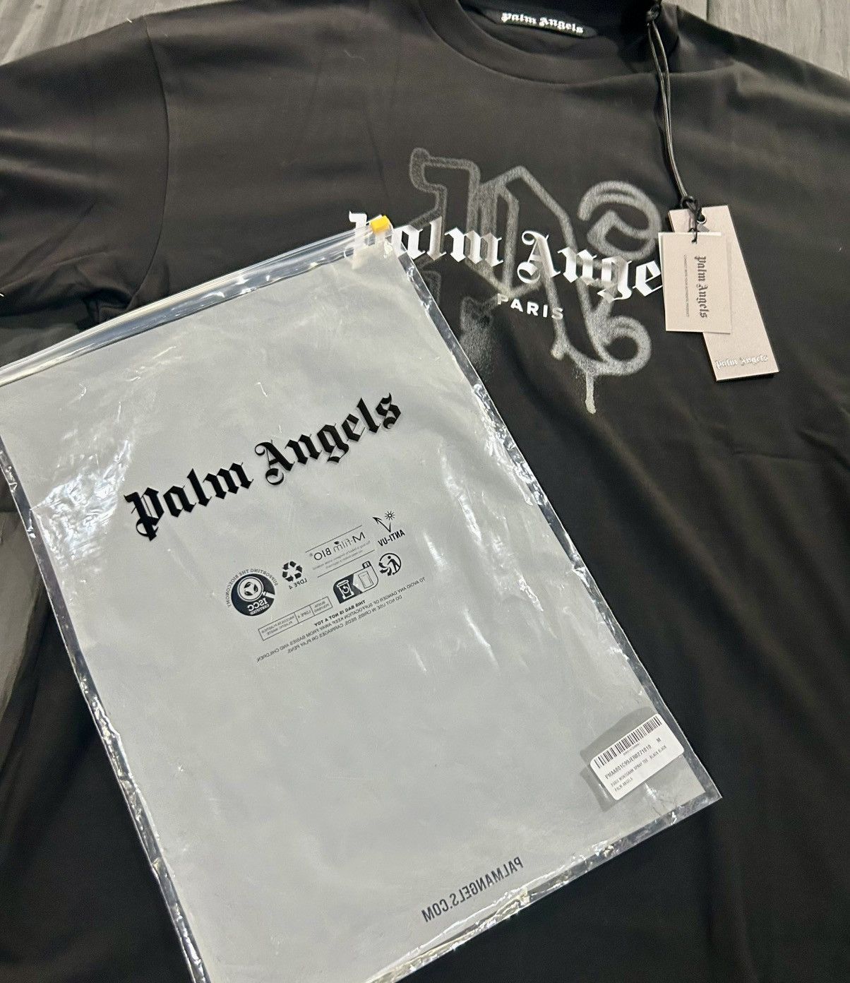 Palm Angels Palm Angels - Paris Monogram Spray Tee – Black Size “Medium” Size US M / EU 48-50 / 2 - 15 Thumbnail