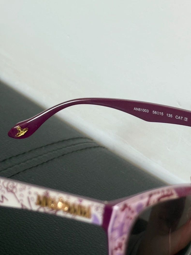 Vivienne Westwood Vivienne Westwood Pink and purple graffiti sunglasses Size ONE SIZE - 6 Thumbnail