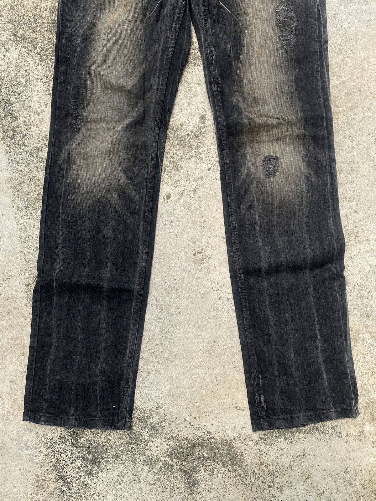 If Six Was Nine × Japanese Brand Red Pepper Faded Clawmark Boro Straight cut Jeans Size US 32 / EU 48 - 11 Thumbnail