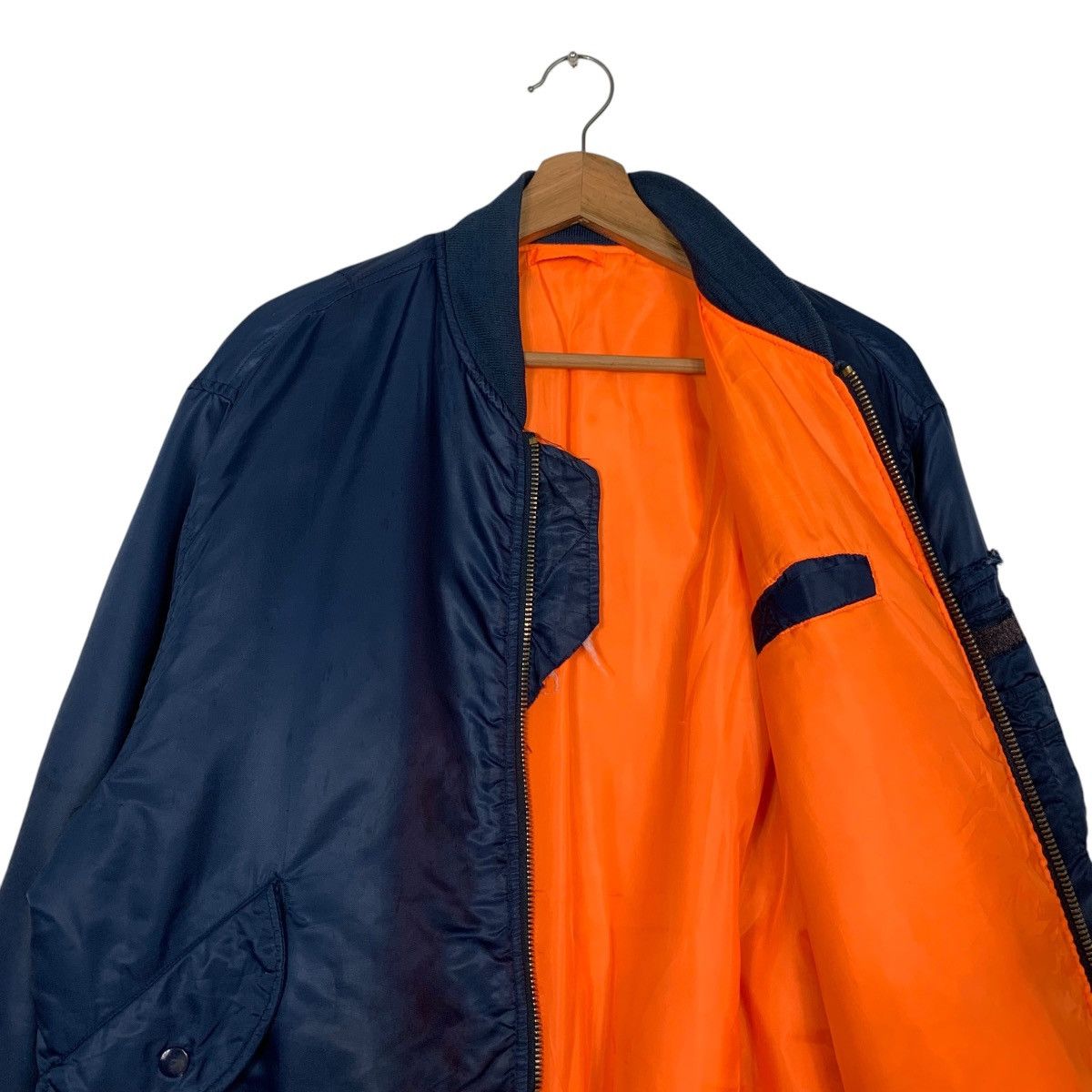 Vintage Vintage 90's Blue Bomber Jacket #2508-C113 Size US L / EU 52-54 / 3 - 10 Thumbnail