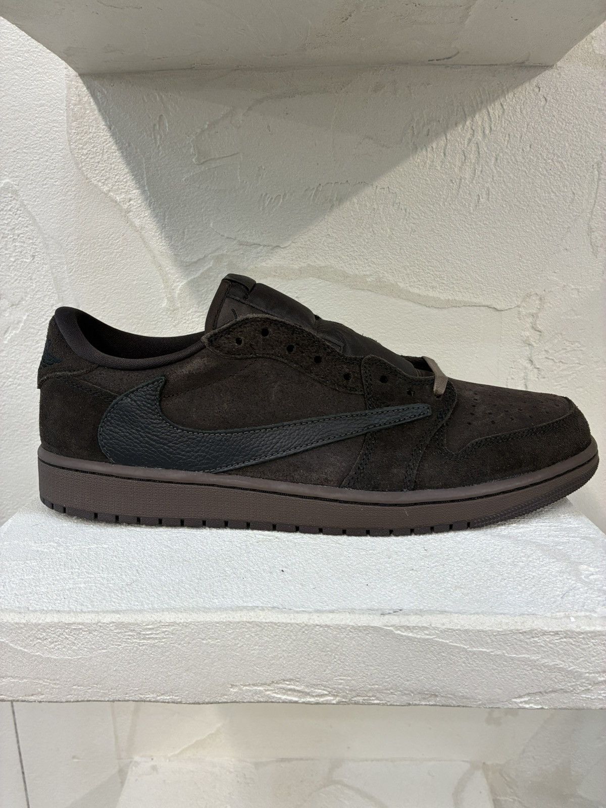 Nike Travis Scott x Air Jordan 1 Reverse Mocha Size US 13 / EU 46 - 11 Thumbnail