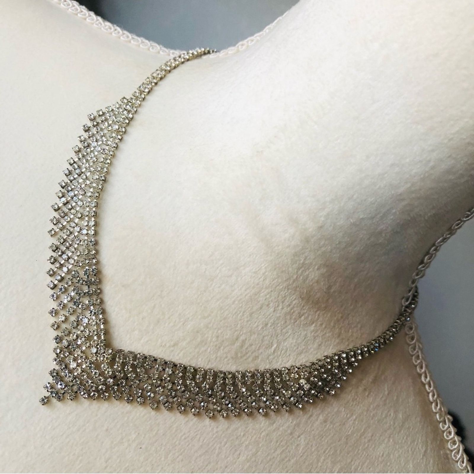 Jewelry Elegant clear rhinestone fringe necklace Size ONE SIZE - 1 Thumbnail