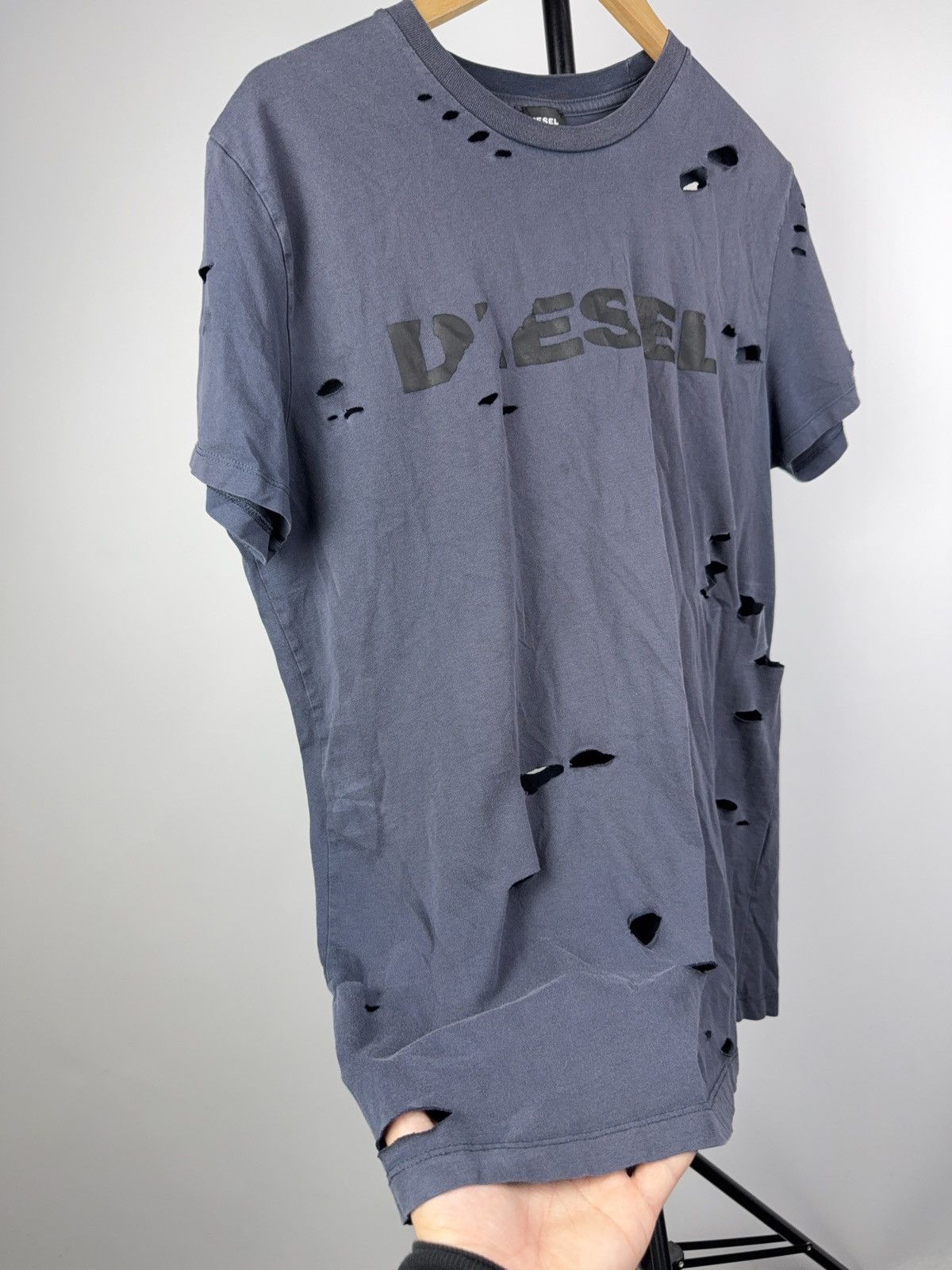 Diesel 00s Luxury Diesel Distressed Destroyed Logo T-Shirt Faded Size US XL / EU 56 / 4 - 7 Thumbnail