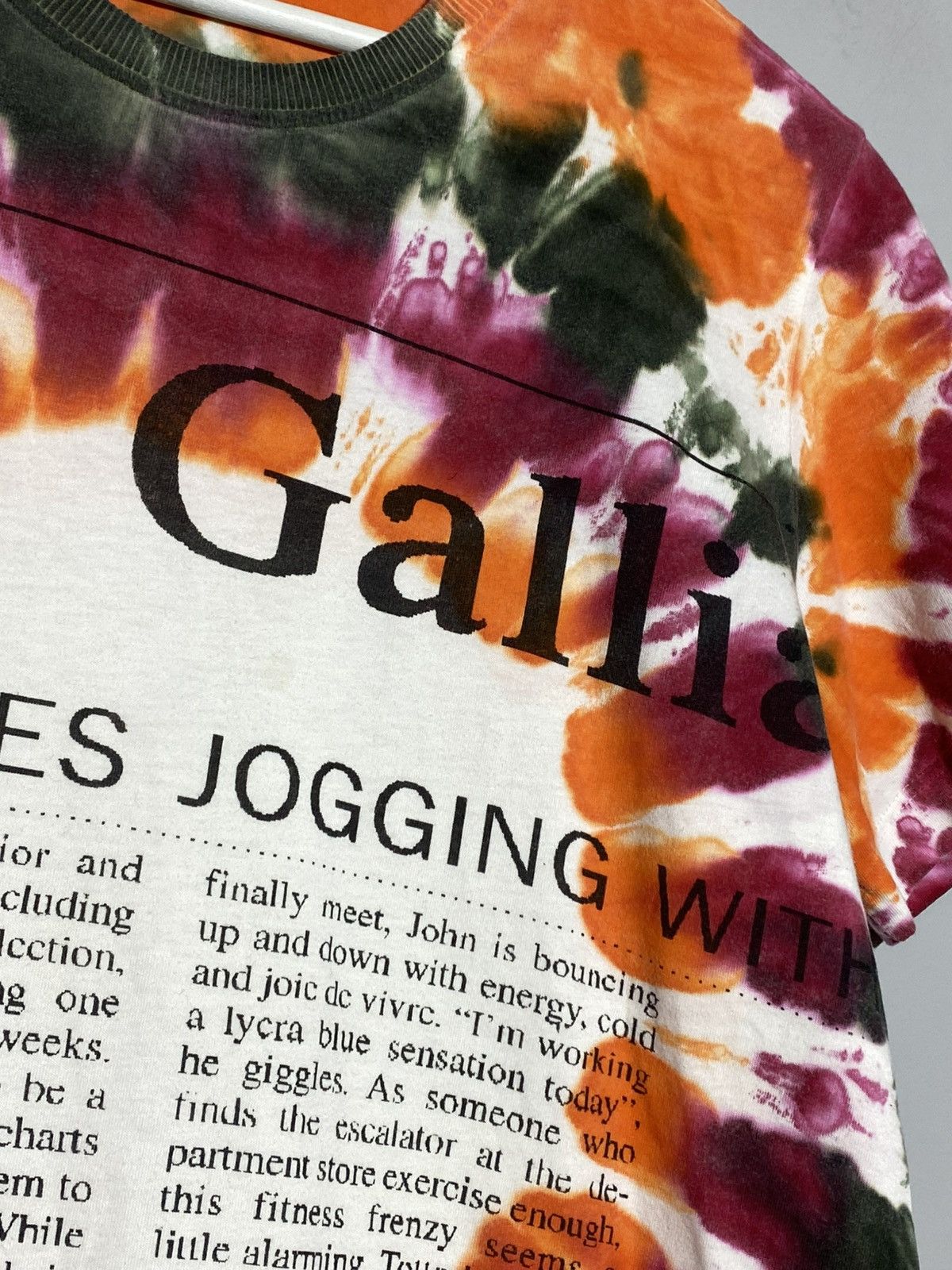 John Galliano John Galliano Newspaper Gazette Tie Dye T-shirt Size US XL / EU 56 / 4 - 4 Thumbnail