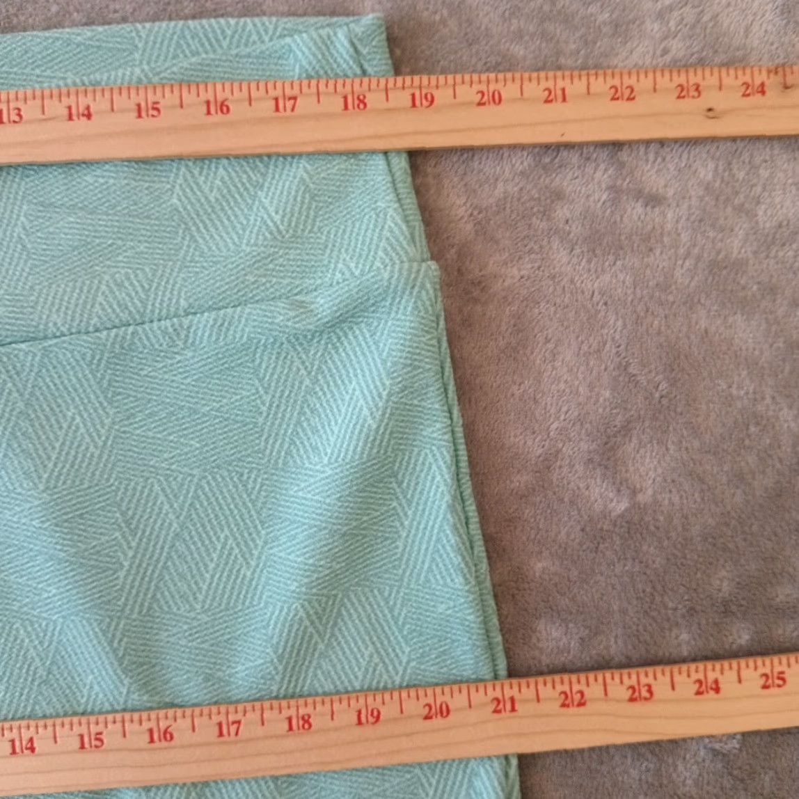 Vintage LuLaRoe Skirt 3XL Blue Knee Length Geometric Pull On Pencil Casual Womens Classic Size 40" / US 18 - 3 Thumbnail