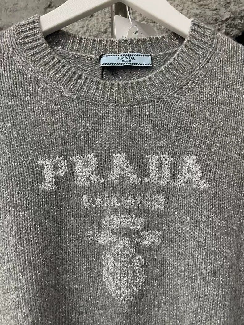 Prada Prada Size 38 Silver thread inlaid logo cashmere sweater si Size US XS / EU 42 / 0 - 5 Thumbnail