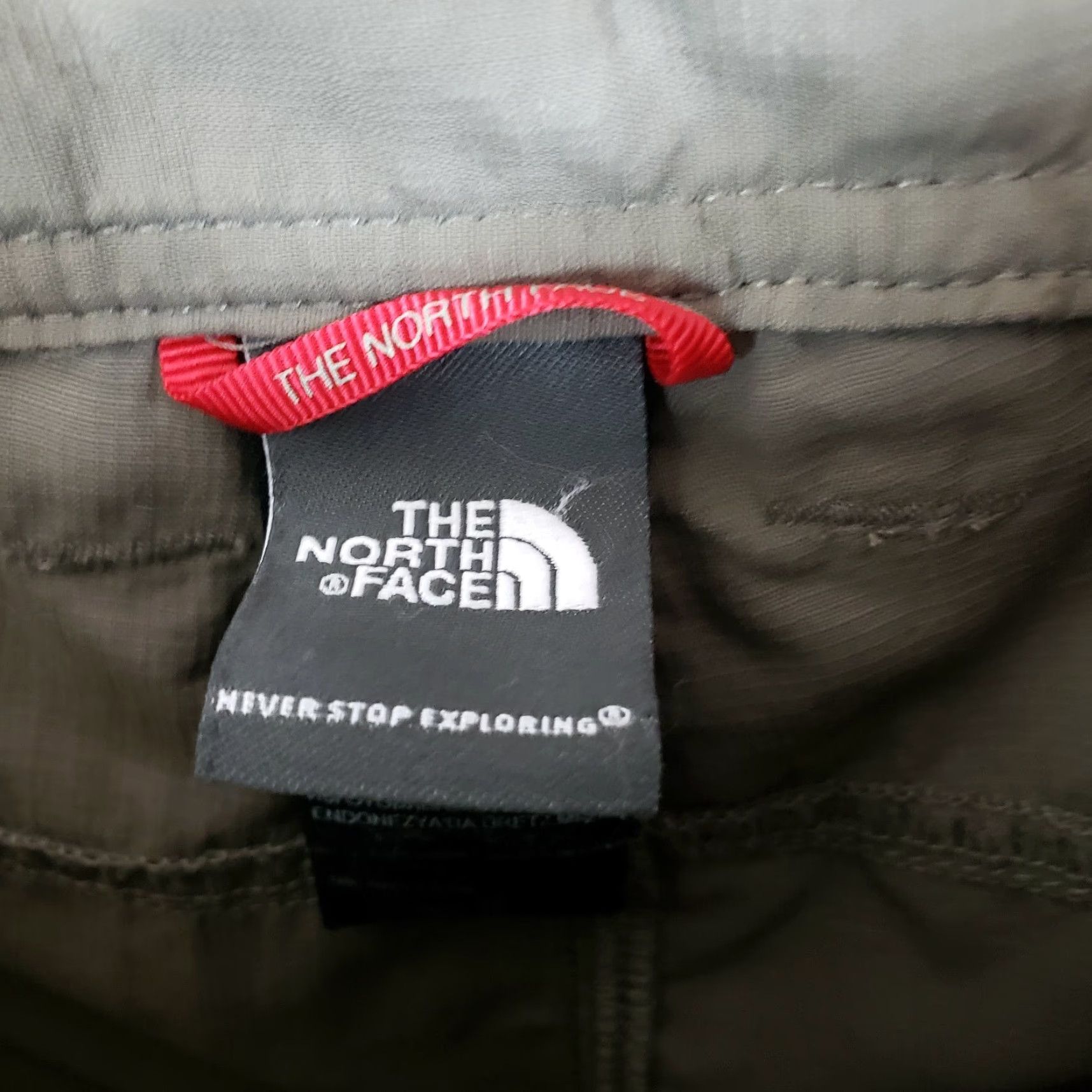 The North Face North Face Womens Capri Pants Sz 4 Nylon Gray Low Rise Capris Casual Womens Size 4 Gray Capri Nylon Size 27" / US 4 / IT 40 - 3 Thumbnail