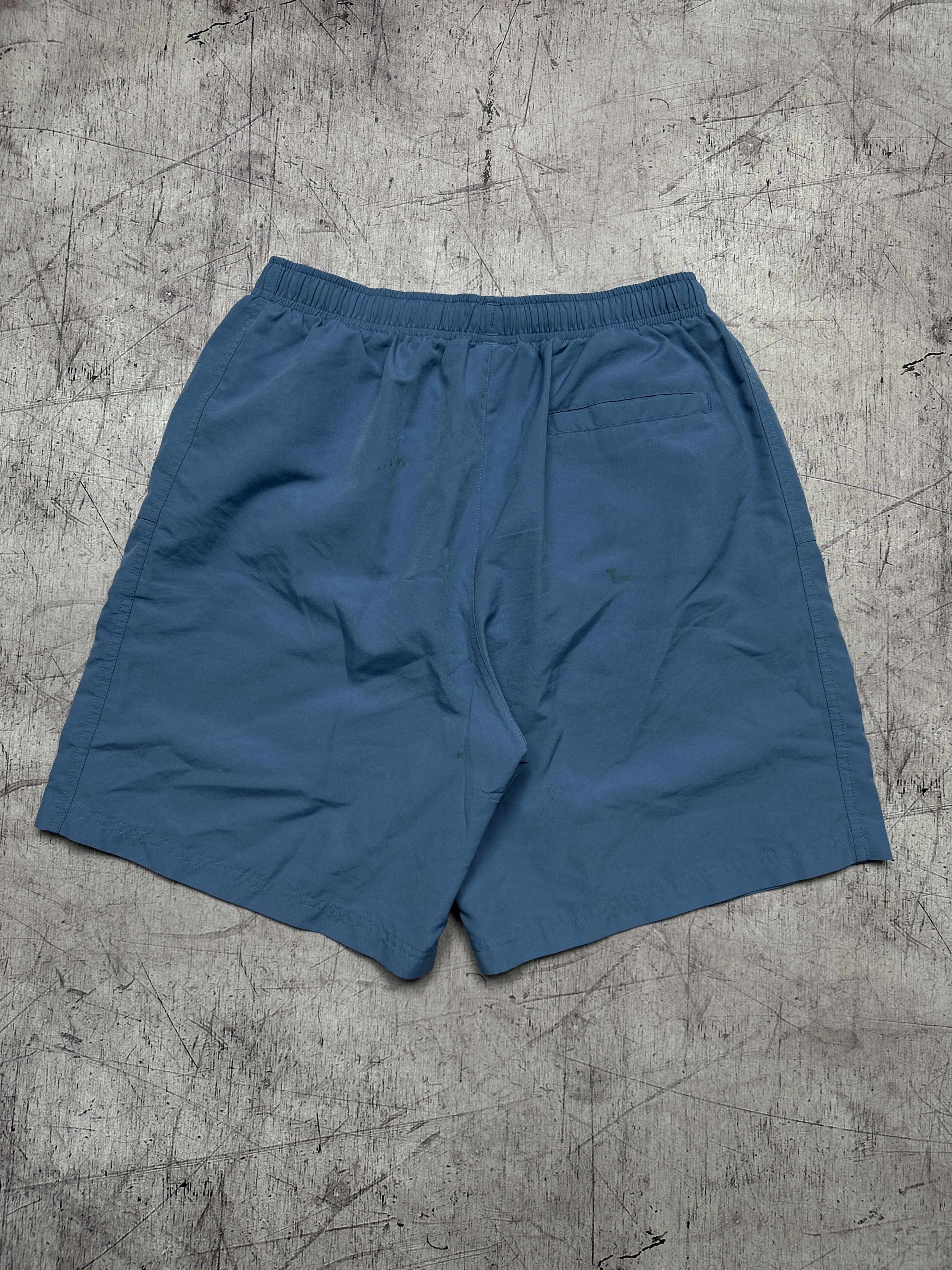 Reebok Reebok Vintage Mens Nylon Shorts Size US 32 / EU 48 - 9 Thumbnail