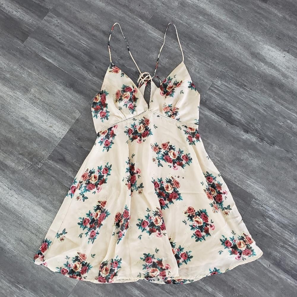 Designer Beige Floral 1AM Babydoll Flowy Mini Size M / US 6-8 / IT 42-44 - 1 Thumbnail