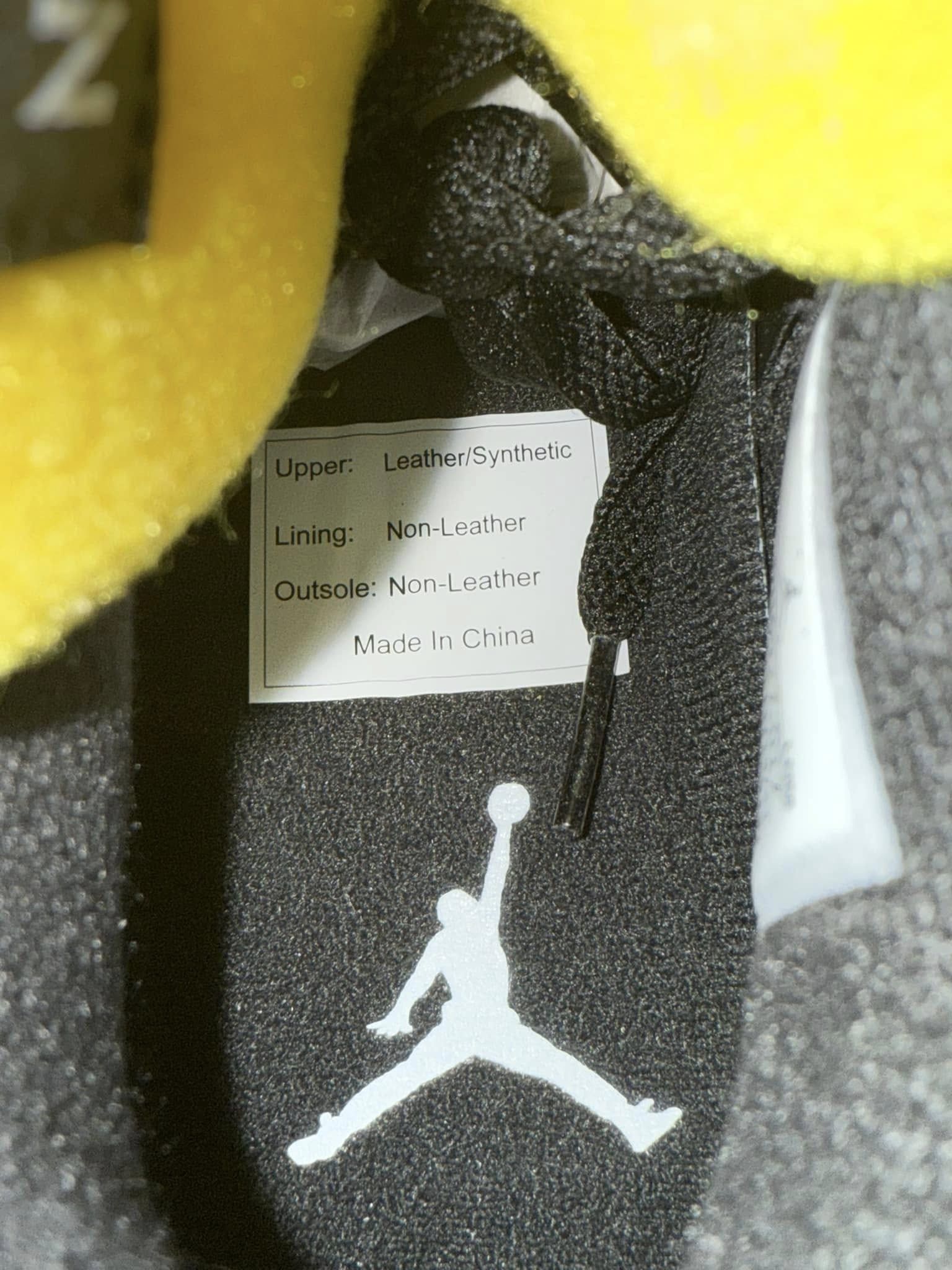 Jordan Brand Air Jordan 4 Thunder 2023 US9 Size US 9 / EU 42 - 5 Thumbnail