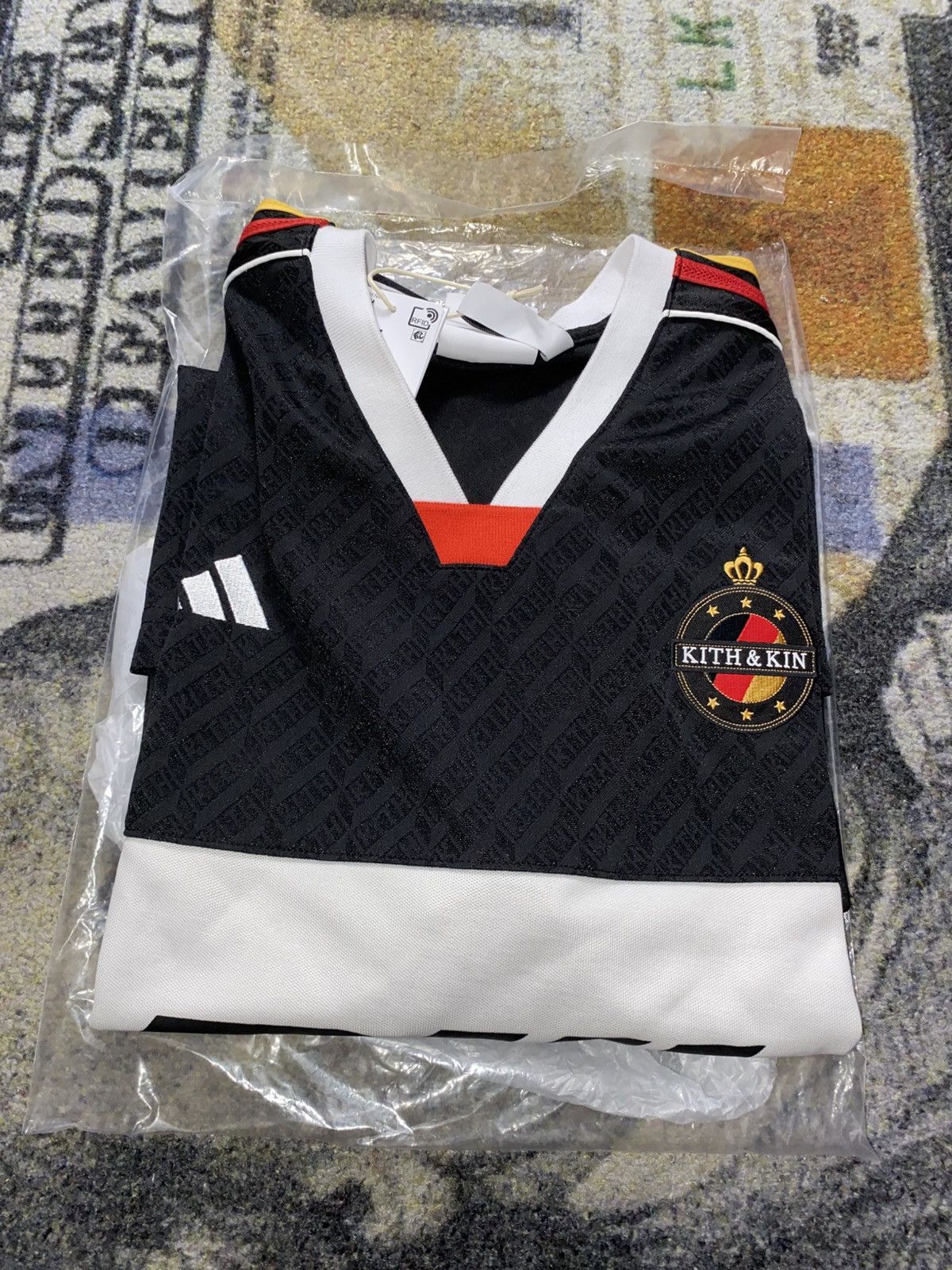Adidas × DHL × Kith Kith x Adidas Football DHL Express Jersey Size US M / EU 48-50 / 2 - 1 Thumbnail