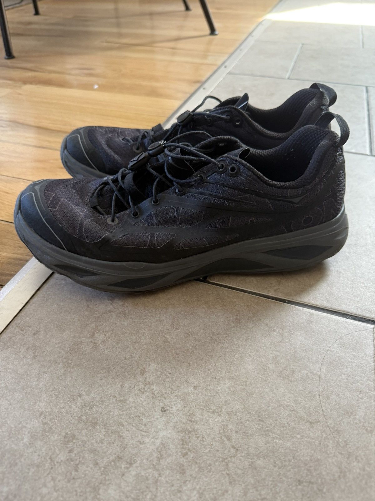 Hoka HOKA Huaka Origins Size US 10 / EU 43 - 1 Thumbnail