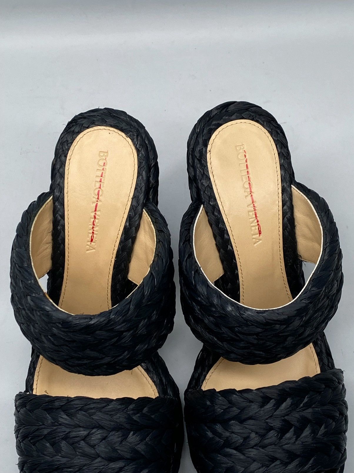 Bottega Veneta Bottega Veneta Weave Black Raffia Platform Sandals size 37 Size US 7 / IT 37 - 10 Thumbnail