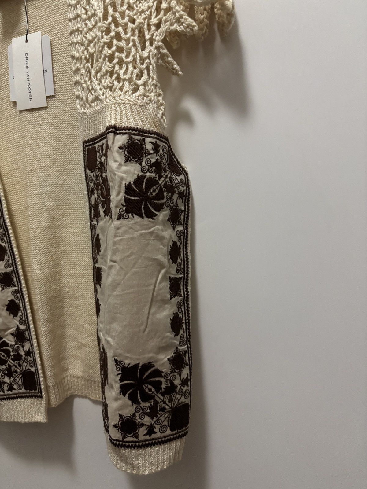 Dries Van Noten Dries Van Noten Cream Cardigan Size S / US 4 / IT 40 - 12 Thumbnail