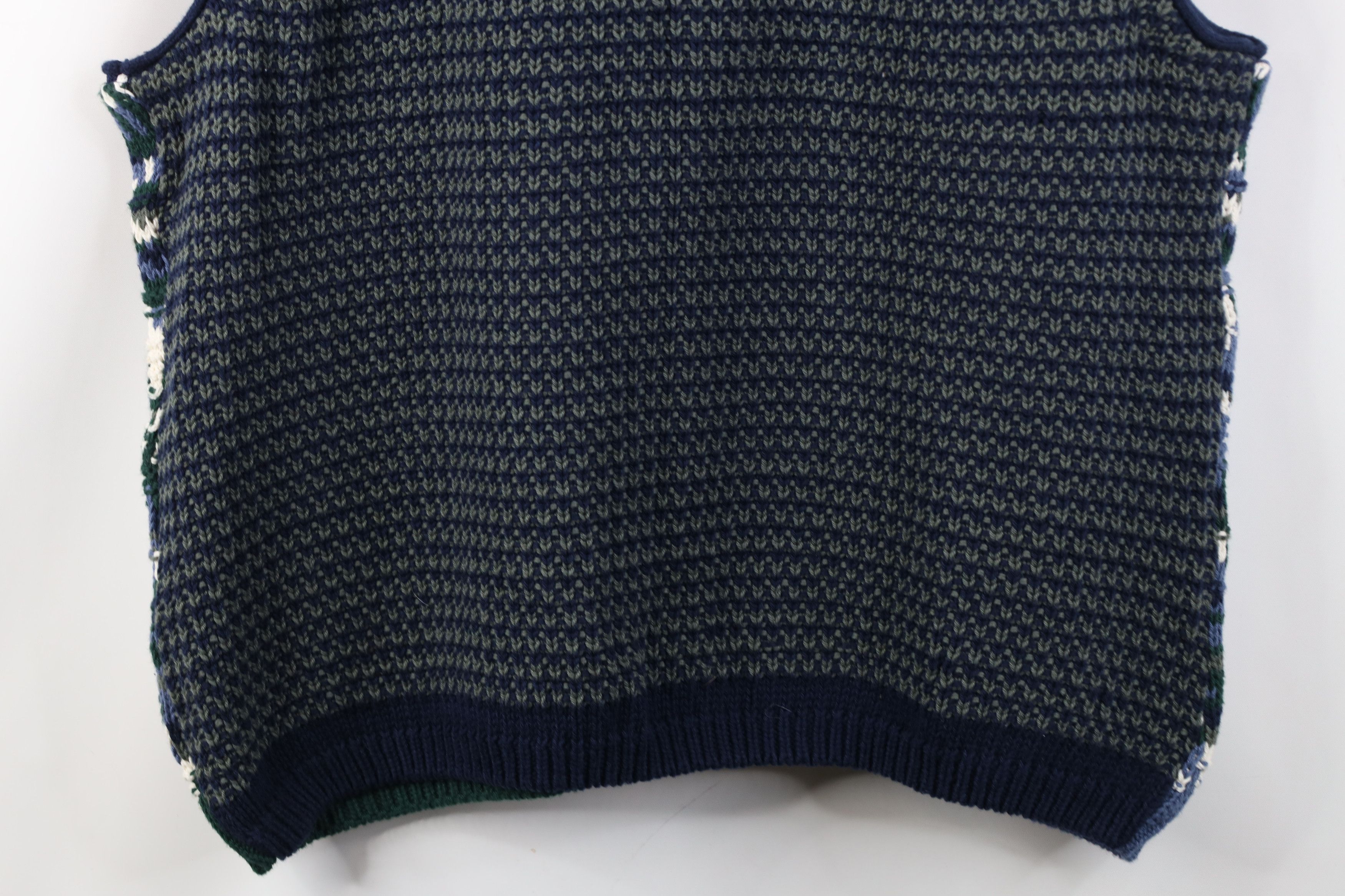 Vintage Vintage 90s Streetwear Fair Isle Cardigan Sweater Vest USA Size US XL / EU 56 / 4 - 10 Thumbnail