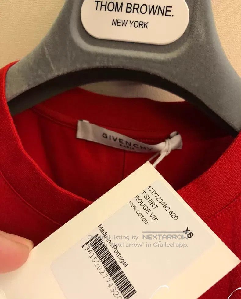 Givenchy Givenchy Mater Red Short Sleeve Size US XS / EU 42 / 0 - 9 Thumbnail