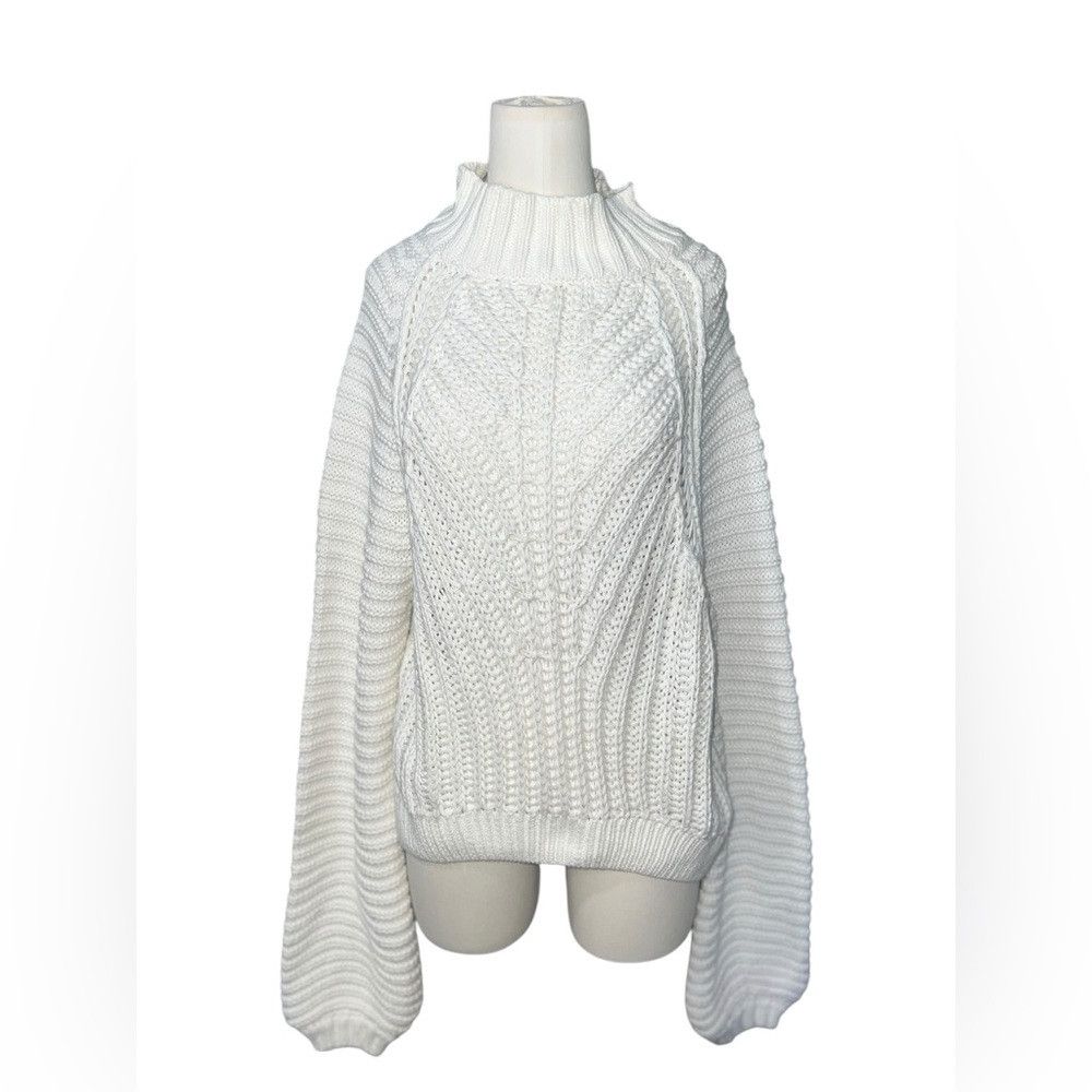 Free People Free People Sweetheart Mock Neck Sweater in Ivory in Sz Med Size M / US 6-8 / IT 42-44 - 2 Thumbnail