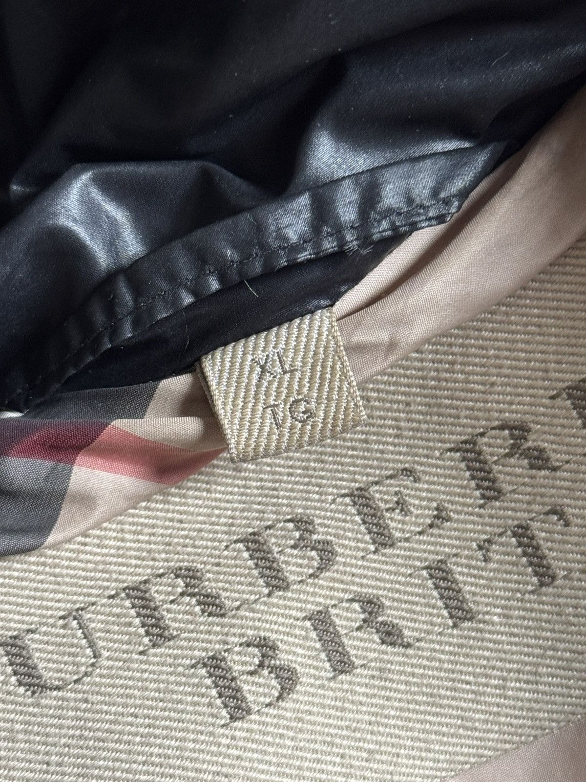 Burberry Burberry Brit XL goose down jacket puffer quilted hooded Size XL / US 12-14 / IT 48-50 - 7 Thumbnail