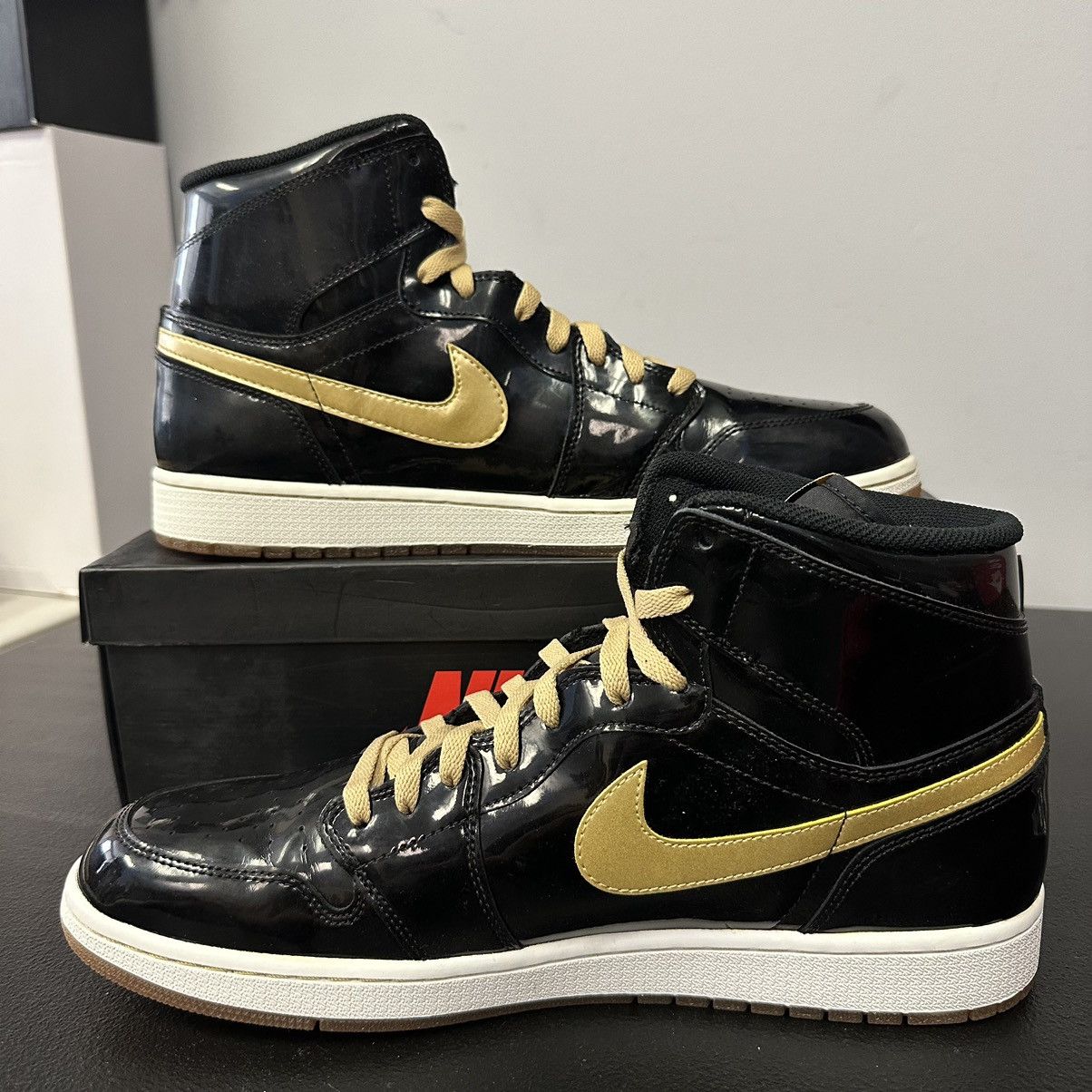 Jordan Brand Size 14 - Nike Jordan 1 Retro High OG Black Gold PL Size US 14 / EU 47 - 2 Thumbnail