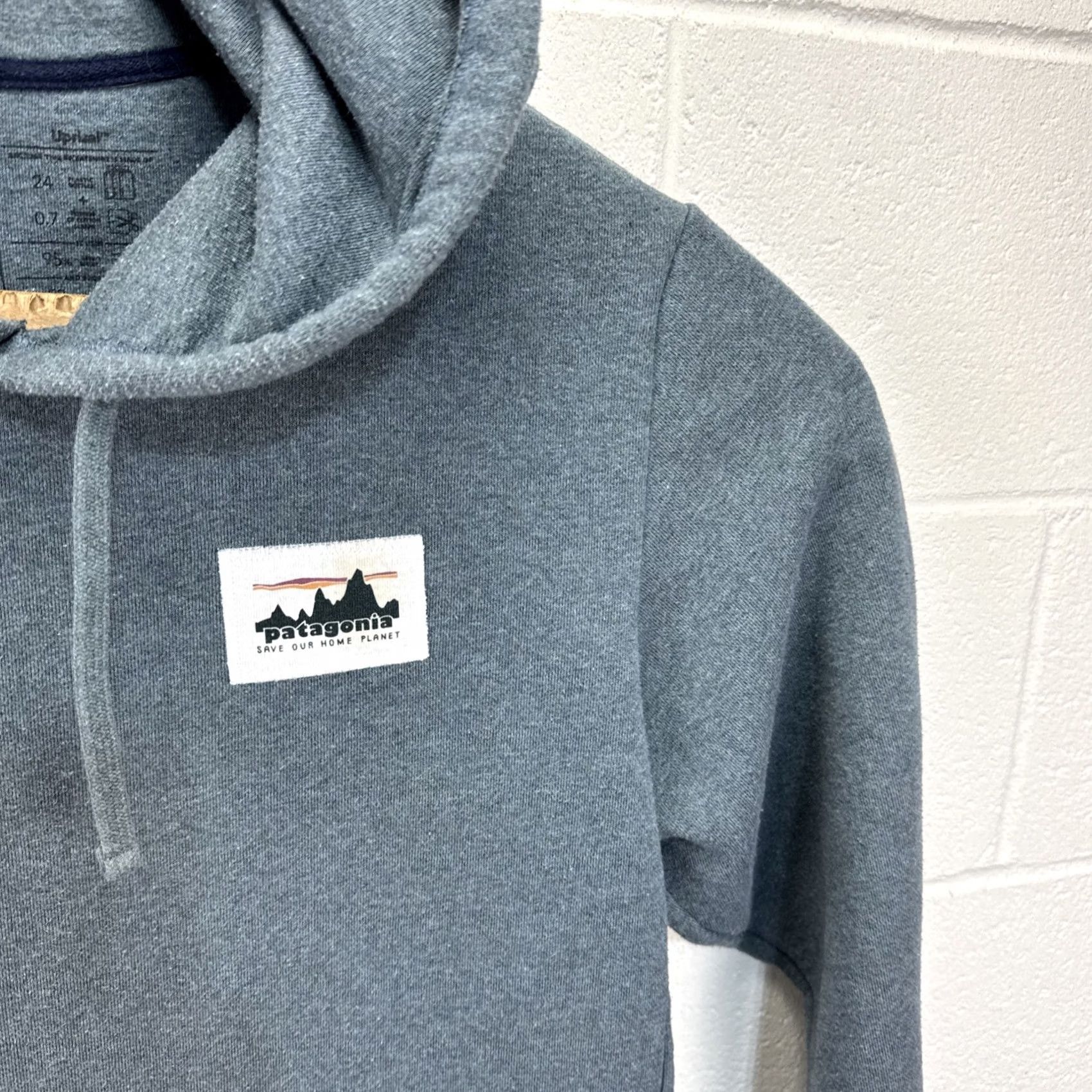 Patagonia Patagonia '73 Skyline Uprisal Hoodie Mens Medium Gray Logo Fleece Hooded Pullover Crew Neck Pocket Regular Seasonal Outdoor Nature Size M / US 6-8 / IT 42-44 - 6 Thumbnail