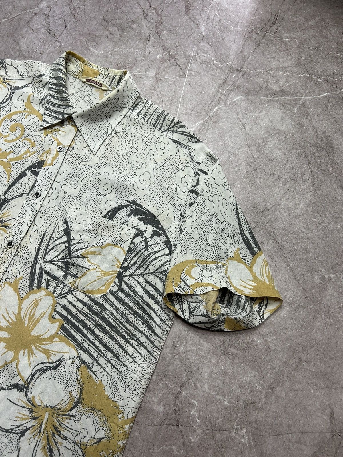 Quiksilver × Vintage Quiksilver vintage monogram t-shirt surf Size US L / EU 52-54 / 3 - 2 Thumbnail