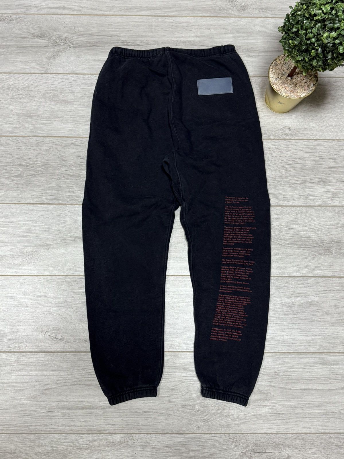 Heron Preston Heron Preston NASA sweatpants Size US 32 / EU 48 - 11 Thumbnail