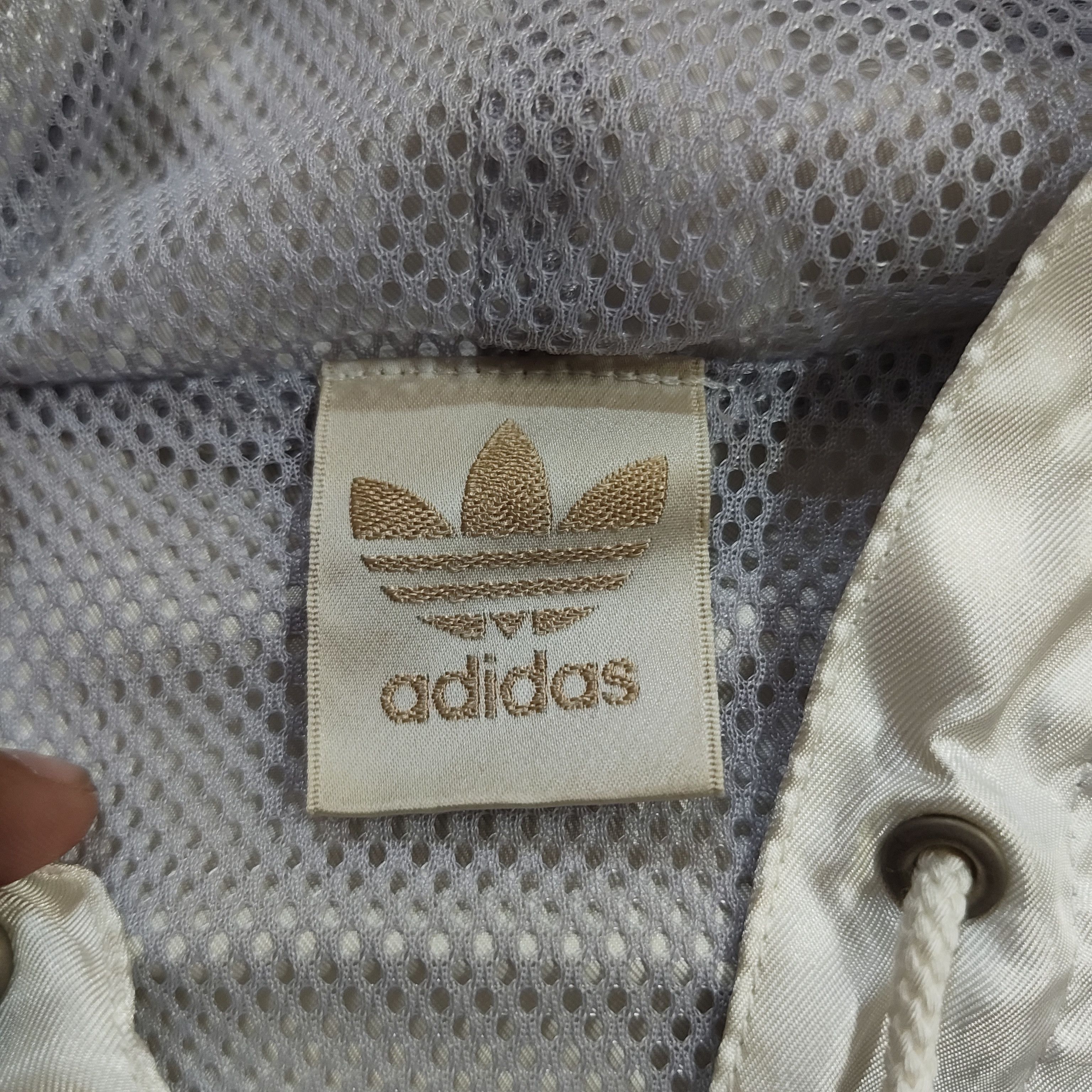 Adidas Vintage 90s ADIDAS Spellout Hooded Windbreaker Size US L / EU 52-54 / 3 - 9 Thumbnail