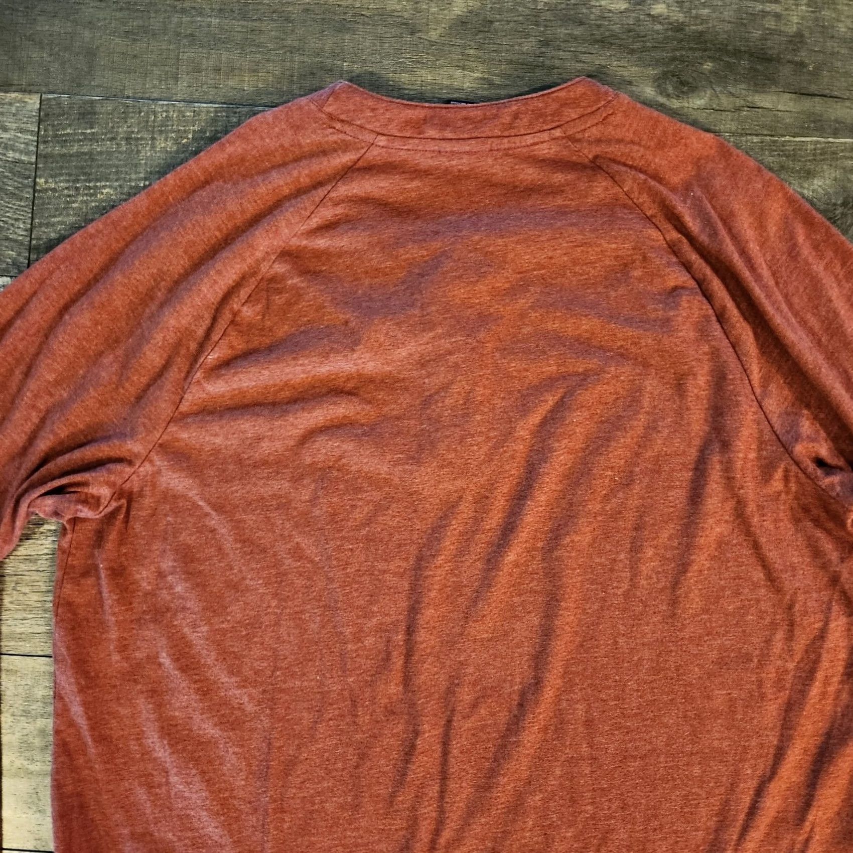 Oakley Oakley Henley Long Sleeve Shirt Mens Large Burnt Orange Stretch Lightweight Size US L / EU 52-54 / 3 - 7 Thumbnail