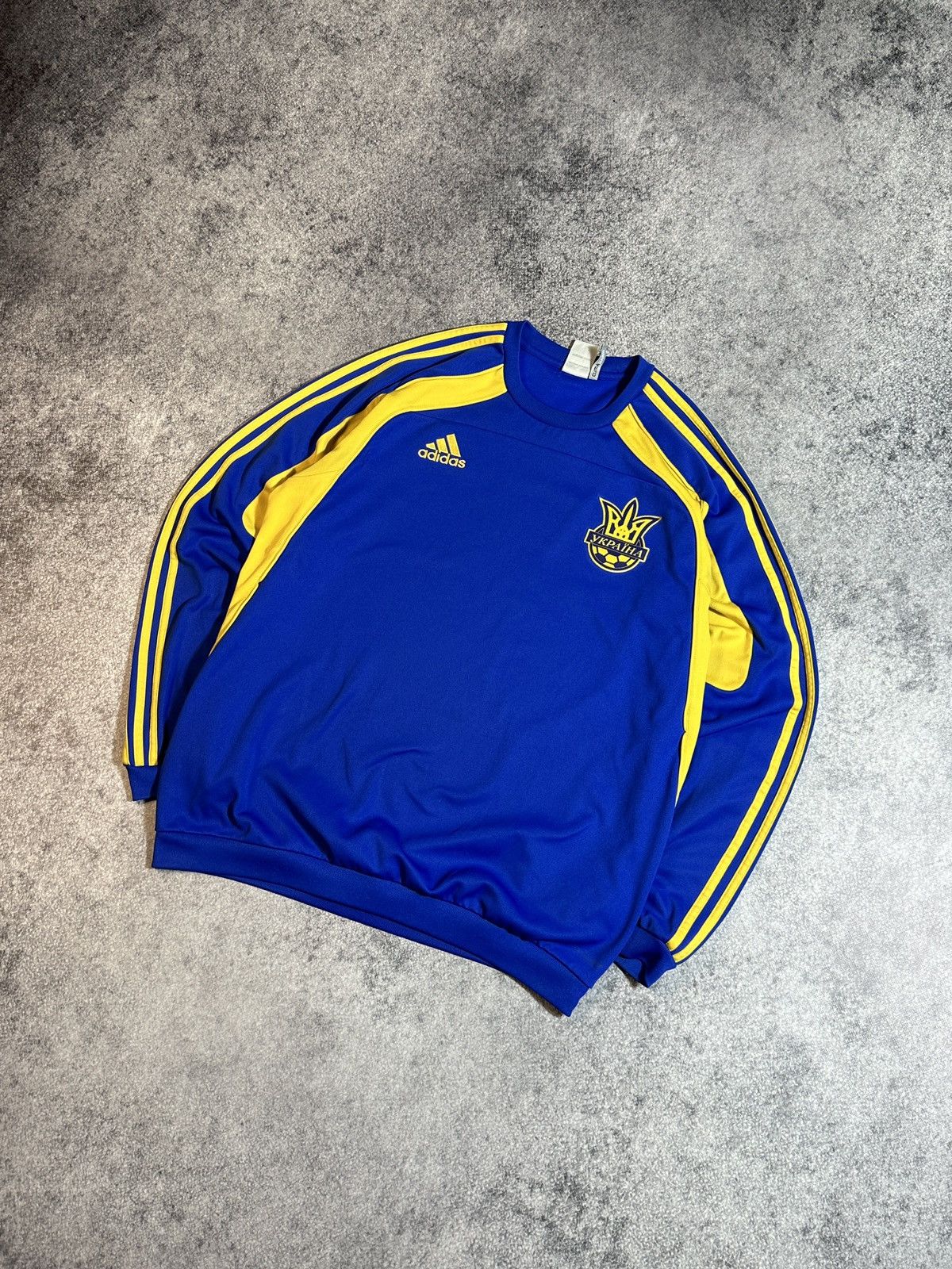 Adidas × Vintage Vintage Ukraine Soccer Sweatshirt Streetwear Rare L USA Y2K Size US L / EU 52-54 / 3 - 1 Thumbnail